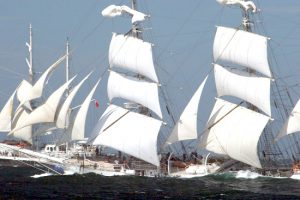 Regaty „The Tall Ships’ Races Baltic 2009”  wystartowały w Gdyni (Polska), odwiedziły Sankt Petersburg (Rosja), Turku (Finlandia) i finiszują właśnie  31 lipca w Kłajpedzie