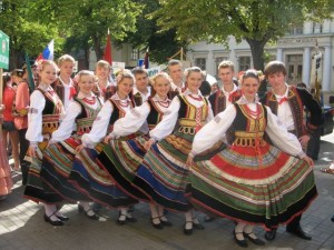 Grupa średnia tancerzy podczas Dni Kłajpedy 2009