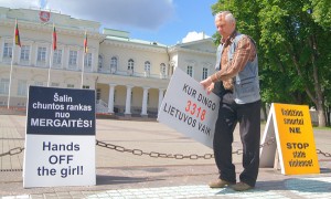 Sprawa pedofilii w Kownie wciąż budzi emocje litewskiego społeczeństwa Fot. Marian Paluszkiewicz