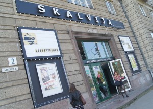 „Skalvija” jest najstarszym centrum kinowym w stolicy Fot. Marian Paluszkiewicz