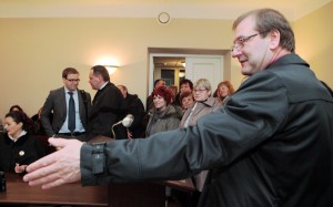 W poniedziałek Wiktor Uspaskich uczestniczył w toczącym się w Wileńskim Sądzie Okręgowym procesie sądowym Partii Pracy<br/>    Fot. ELTA