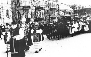 Kondukt żałobny podążał głównymi ulicami Wilna Fot. archiwum