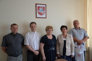  W składzie delegacji były: Ewa Burdek, dyrektor Gminnego Ośrodka Pomocy Społecznej, Krzysztof Jas, dyrektor  Gminnego Ośrodka Kultury i Sportu.