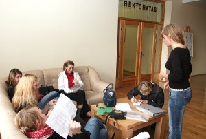 Nieliczni zostają na studia w rodzinnym kraju          Fot. Marian Paluszkiewicz