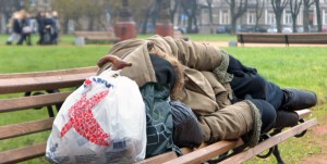 Samorząd stołeczny chce udzielić pomocy socjalnej wileńskim bezdomnym Fot. Marian Paluszkiewicz