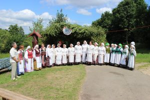 Uczestnicy spotkania zespołów folklorystycznych po roku spotkają się w Rudominie 