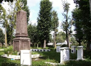 Ejszyskie cmentarze są świadkami tragicznych wydarzeń okresu II wojny światowej Fot. Marian Paluszkiewicz