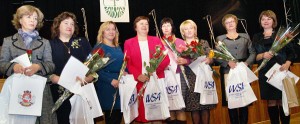 Podczas uroczystości zostały uhonorowane nauczycielki języka polskiego Fot. Marian Paluszkiewicz