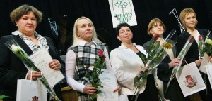 Nauczycielki języka angielskiego podczas ceremonii Fot. Marian Paluszkiewicz