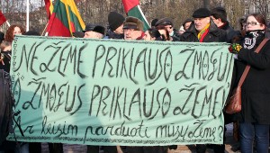 Główna Komisja Wyborcza decyzję ws. referendum o zakazie ziemi obcokrajowcom przerzuciła do Sejmu Fot. Marian Paluszkiewicz