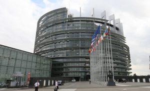 Czy Unia Europejska zamierza przejść obojętnie wobec faktu, że państwo członkowskie otrzymuje tak krytyczne oceny w zakresie przestrzegania praw fundamentalnych jej obywateli? Fot. archiwum