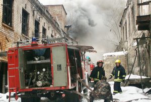 Strażacy ochotnicy są niezastąpieni w trudnych przypadkach Fot. Marian Paluszkiewicz