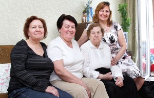 Janina Staszewska i jej trzy córki Fot. Marian Paluszkiewicz