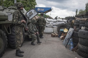 W walkach o Słowiańsk na Ukrainie wschodniej są ofiary po obu stronach konfliktu Fot. EPA-ELTA 