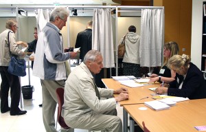 W pierwszym dniu przedterminowego głosowania swój głos oddało zaledwie 0,37 proc. wyborców Fot. Marian Paluszkiewicz 