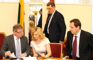 Centrolewicowa koalicja premiera Butkevičiusa zachowuje się wobec z AWPL jak zdradliwa żona – często puszcza się z opozycją, a pretensje ma do partnera    Fot. Marian Paluszkiewicz