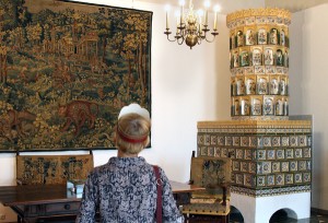 Zwiedzający mogą zobaczyć w Pałacu Władców liczne sale ze średniowiecznym wystrojem wnętrz Fot. Marian Paluszkiewicz