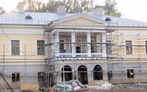 Pałac w Jaszunach jeszcze w trakcie renowacji Fot. Anna Pieszko
