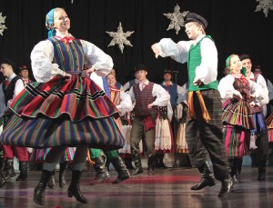  W drugiej części koncertu zaprezentowane zostały tańce i suity z różnych regionów Polski Fot. Marian Paluszkiewicz