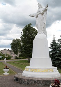 Kapliczka Serca Jezusowego ku czci 2000 -lecia chrześcijaństwa Fot. Marian Paluszkiewicz