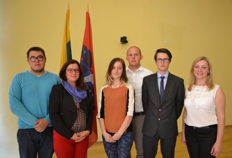 Do Rady ds. Młodzieży wybrano 4 przedstawicieli organizacji młodzieżowych oraz 4 przedstawicieli Administracji Samorządu Rejonu Wileńskiego
