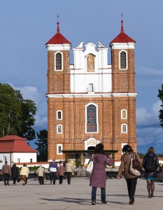 Bazylika Narodzenia NMP w Szydłowie jest jednym z najpiękniejszych kościołów późnego baroku na Litwie Fot. Marian Paluszkiewicz