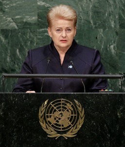 Zdaniem Dali Grybauskaitė, wydarzenia na Ukrainie nie pozwalają bezkrytycznie wierzyć w pokojowe inicjatywy Moskwy w Syrii Fot. EPA/ELTA 