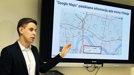 Regimantas Urbanas zaprezentował nową aplikację — Google Maps Transit Fot. Marian Paluszkiewicz