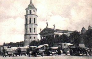 Plac Katedralny w Wilnie w latach 20-tych XX w. Fot. archiwum