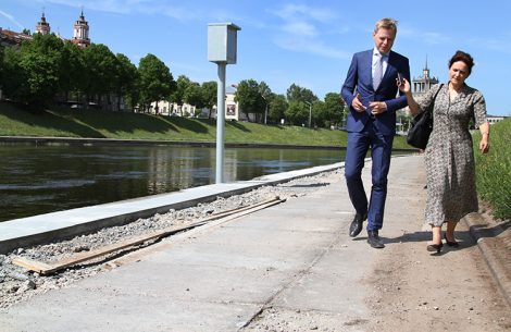 W czerwcu zostanie oddany do użytku odcinek nabrzeży Wilii w pobliżu Mostu Mendoga Fot. Marian Paluszkiewicz