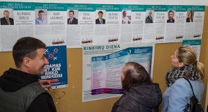 O głosy mieszkańców Rzeszy zabiegało dziewięciu kandydatów na posła w okręgu wyborczym nr 55 Niemenczyn Fot. Marian Paluszkiewicz