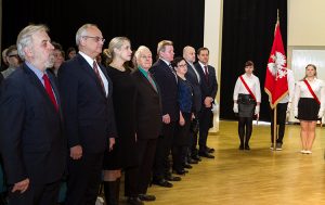 Uroczystość rozpoczęła się tradycyjnym odśpiewaniem hymnów Litwy i Polski Fot. Marian Paluszkiewicz