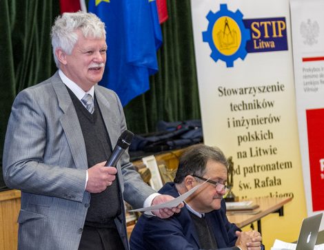  Zebranych w sali DKP powitał Jerzy Mozyro, wiceprezes STIP Fot. Marian Paluszkiewicz