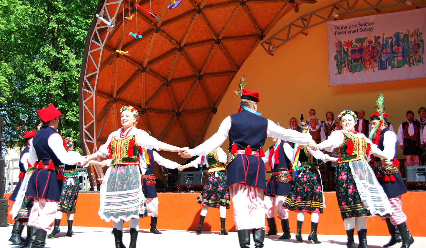Tradycyjnym uczestnikiem festiwalu jest zespół pieśni i tańca „Solczanie”