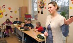 Renata Tomaszewicz dwoi się i troi się w klasie II-IVFot. Marian Paluszkiewicz