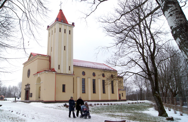 Kościół pw. Królowej Pokoju w Nowej Wilejce Fot. Marian Paluszkiewicz