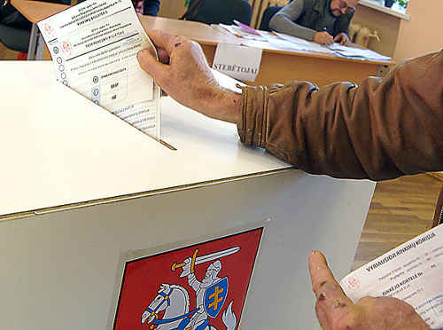 W demokratycznym państwie prawa proces wyborczy powinien być otwarty i dostępny wszystkim obywatelomFot. Marian Paluszkiewicz