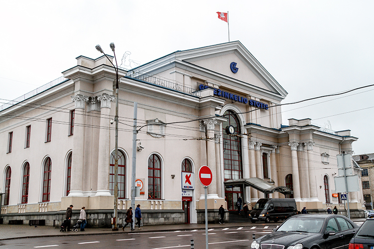 Budynek dworca kolejowego w Wilnie
