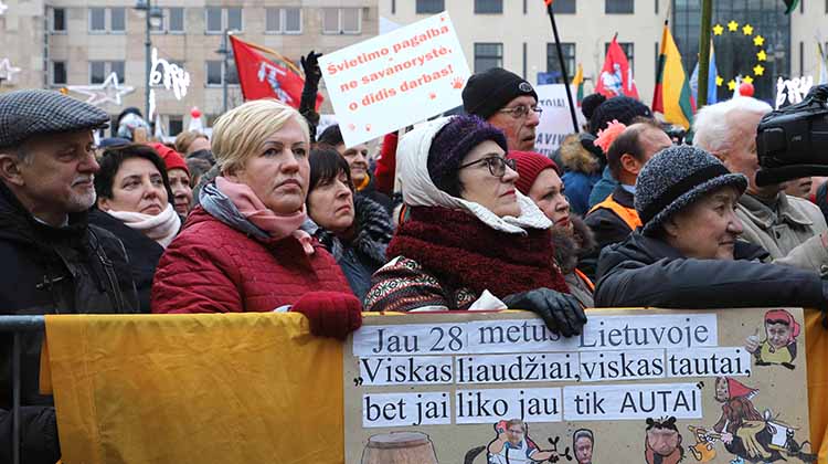 Strajk nauczycieli Litwy: nie tylko o pieniądzach
