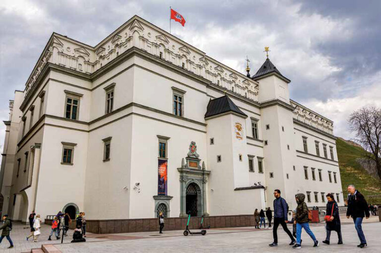 Pas słucki uzupełnił zbiory muzeum w Wilnie