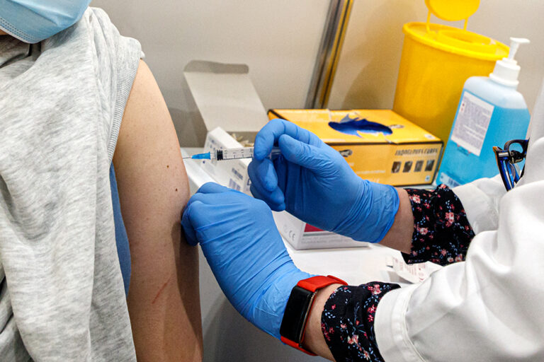 Test na przeciwciała trzeba robić po drugiej szczepionce