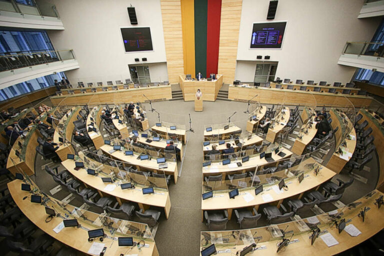 Nowi członkowie Najwyższej Komisji Wyborczej złożyli przysięgę w Sejmie