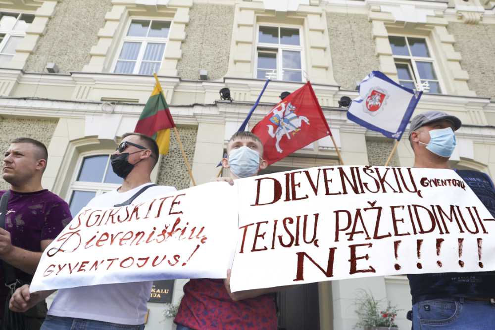 Protest dziewieniszczan w Wilnie przeciwko kwaterowaniu migrantów