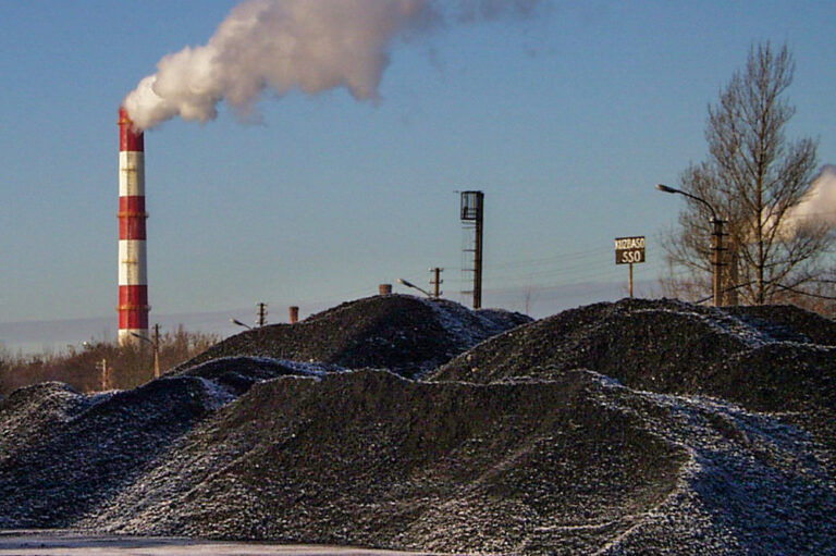 Od czerwca 2023 roku wejdzie w życie zakaz palenia węglem i brykietami torfowymi w Wilnie