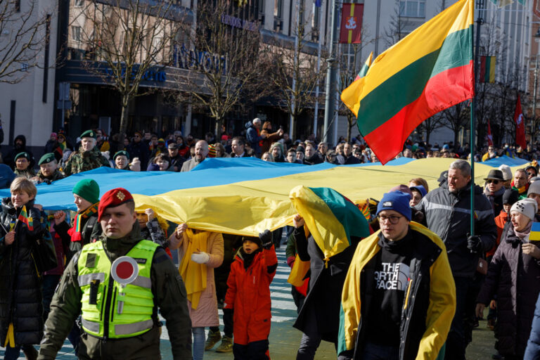 Wilno solidaryzuje się z Ukrainą. Wydarzenia w stolicy w rocznicę wojny