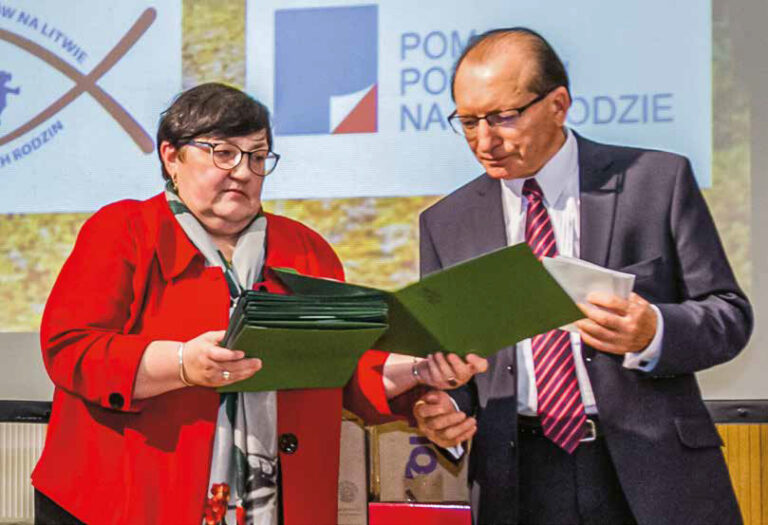 Polska oświata na Litwie: ciernista droga do normalności