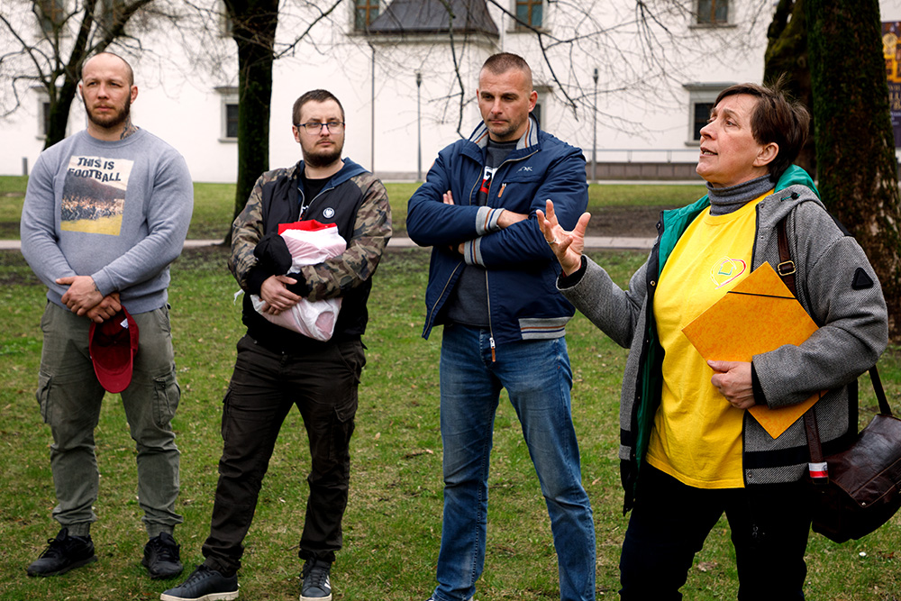 W finale kampanii „Pola Nadziei” udział wzięli między innymi darczyńcy z Polski oraz Anna Adamowicz, prowadząca imprezy kulturalne.