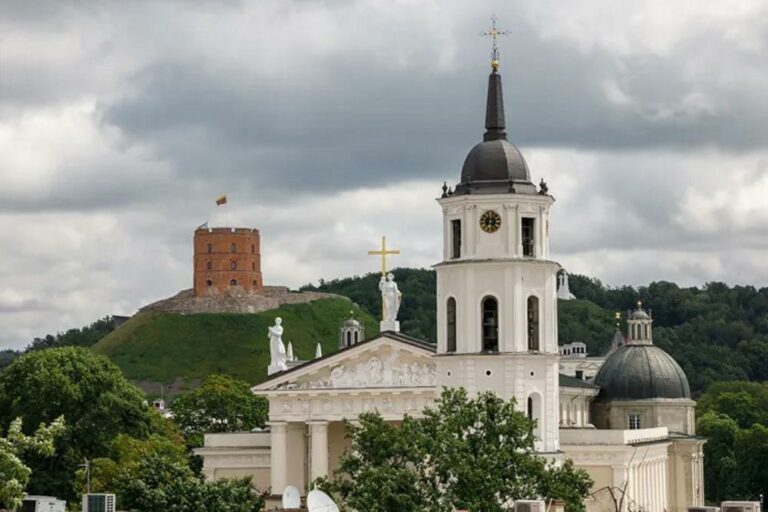 Dzwony katedry wileńskiej zagrają dla Ukrainy koncert „Heksameronas”