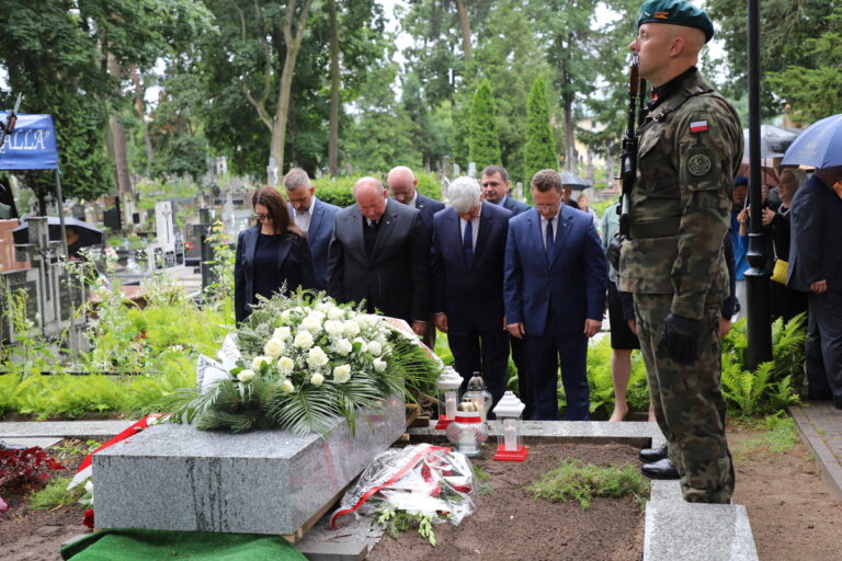 18 lipca 2022 r., po 77 latach od śmierci, odbył się pogrzeb pierwszej odnalezionej i zidentyfikowanej ofiary Obławy Augustowskiej .