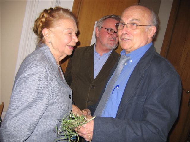 Julia Hartwig, Anders Bodegard i Ryszard Kapuściński, 2006 r.